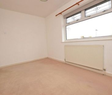 4 bedroom detached house to rent - Photo 6