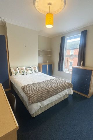 Room in a Shared House, Rosa Road, S10 - Photo 4