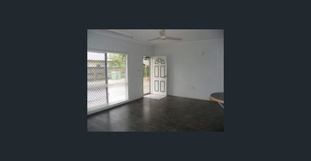 Great Duplex - Photo 2