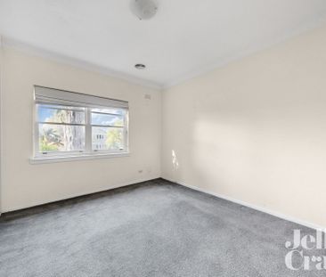 6/17 Kerferd Street, Hampton - Photo 2