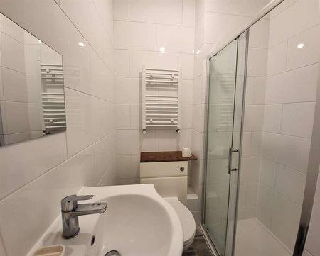 Cricklewood Broadway, NW2 - Photo 5