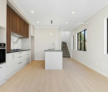 Modern Living, Nothing Short of Stunning - Photo 4