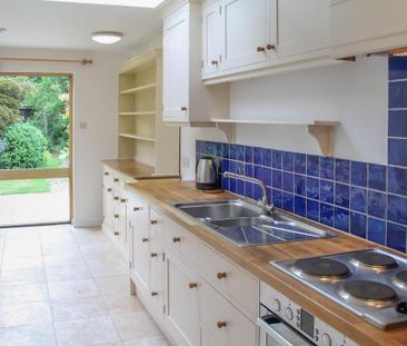 3 bedroom detached bungalow to rent - Photo 5