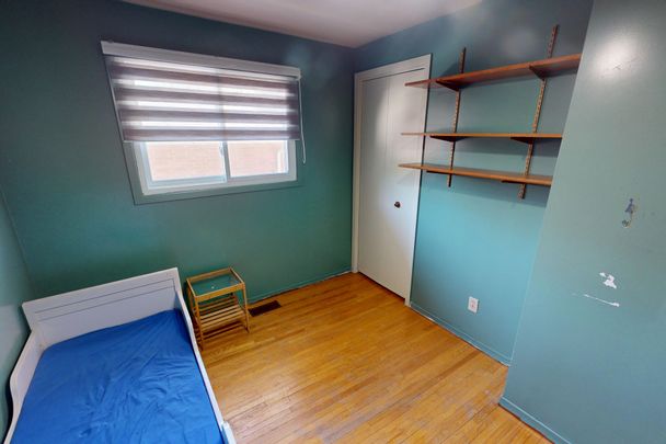 For Lease - 43 Loyalist Drive, Welland, Ontario - Photo 1