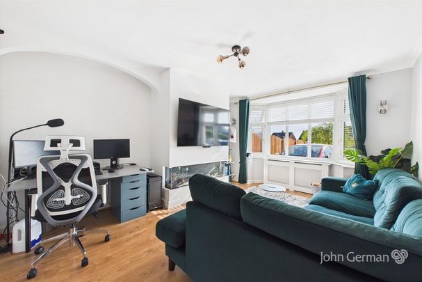 4 bedroom semi-detached house to rent - Photo 1