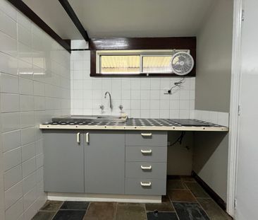 NEW TO THE MARKET |Cozy 1 Bedroom Studio in a Prime Location - Photo 1