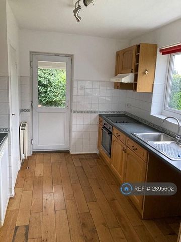 2 bedroom bungalow to rent - Photo 3