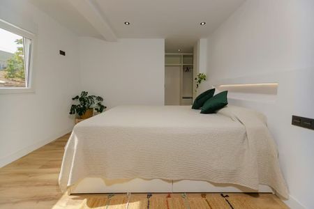 Carrer de Vilafermosa, Valencia, Valencian Community 46004 - Photo 4