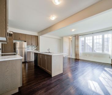 For Lease - 73 Sharonview Crescent, East Gwillimbury, Ontario - Photo 4