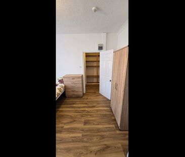 Studio Flat, Green Lanes, N13 - Photo 5