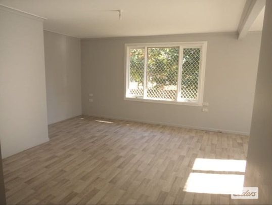 Great Size 4 Bedroom Home - Photo 1