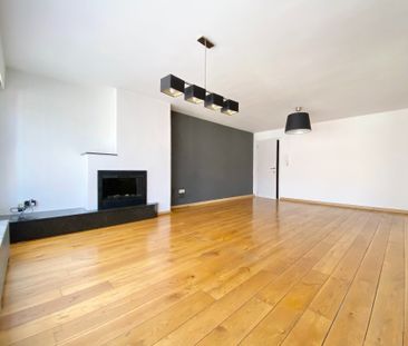 2-slaapkamer appartement met garage in hartje Eeklo - Photo 1