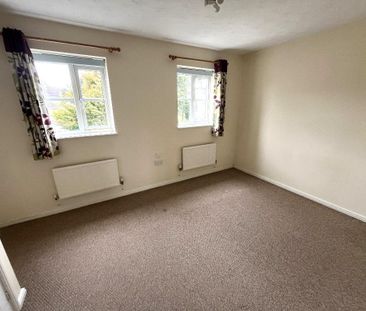 2 bedroom end of terrace house to rent - Photo 2