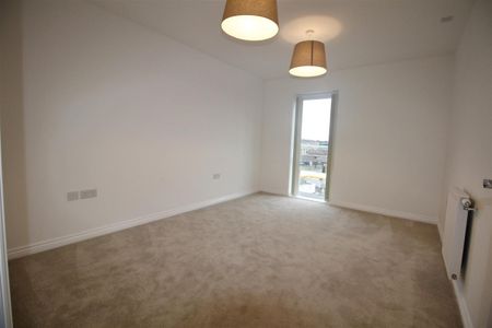 Bronze Court, Elstree Way, Borehamwood - Photo 3