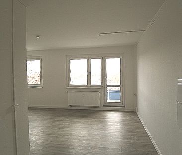 Wohnen am Erfurter Zoopark…Ihr neues Heim? 3 ZKB mit Balkon - Photo 2