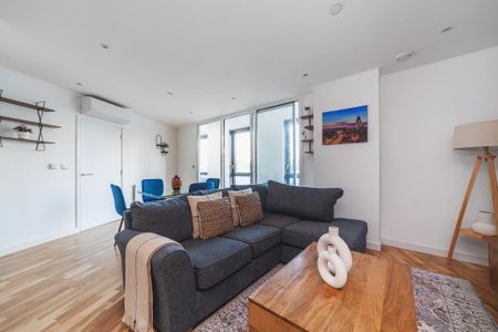 2 bedroom flat to rent - Photo 3