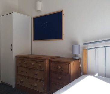 4 bed semi-detached house to rent in Norvic Drive, Norwich, Norfolk - Photo 5