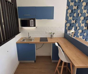 Location Appartement 1 pièce 24m² CHANGE 53810 - Photo 5