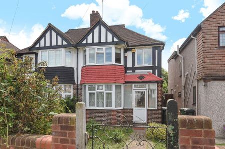 Jevington Way, London, SE12 9NF - Photo 2