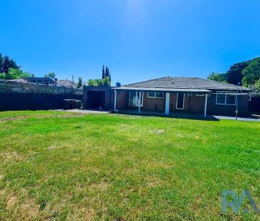 “For LEASE: Berwick| 3Bed + 1Bath + 1Car| Experience cozy living in... - Photo 6