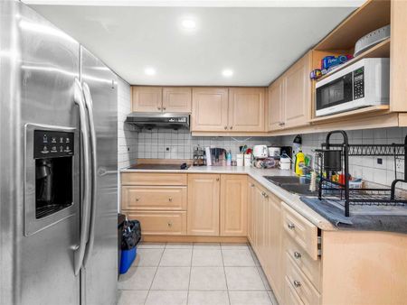 Deluxe Premium - Boake Street (Female Only) - Photo 5