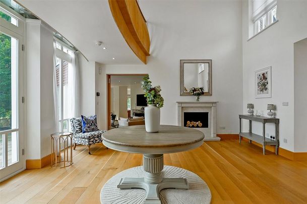 4 bedroom equestrian property to rent - Photo 1