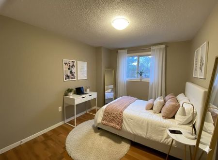 For Lease - 62 Corbett Drive, Barrie, Ontario - Photo 4