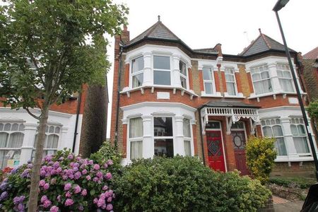 Osborne Road, Palmers Green, London, N13 - Photo 3