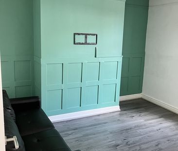 3 Bed End Terrace, Acanthus Road, L13 - Photo 3