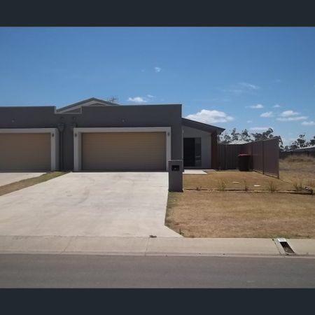 11 Warilla View, Blacks Beach, Qld 4740 - Photo 3