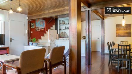 barcelona, Catalonia 08023 - Photo 4