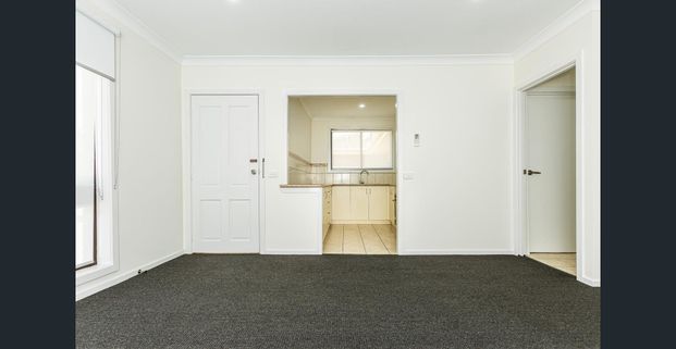 FULLY RENOVATED & SPACIOUS! - Photo 1