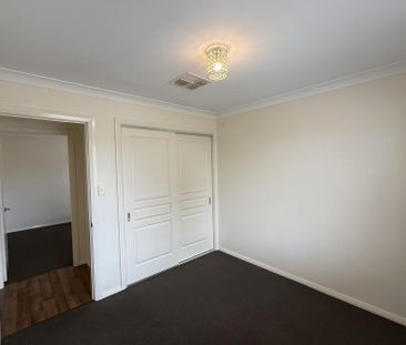 FOUR BEDROOM FAMILY HOME - Photo 2