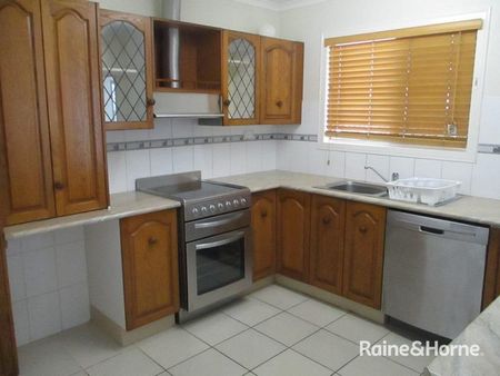 ENTERTAINER - RELAX ON YOUR DECK - Photo 5