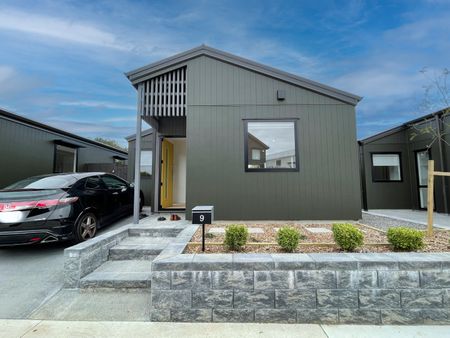 Beautiful 2 bedroom townhouse - Photo 3