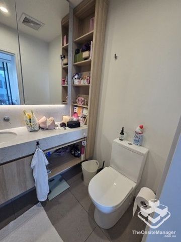 2-Bedroom Apartment for Rent â Next to Brisbane River & West End Markets! - Photo 5