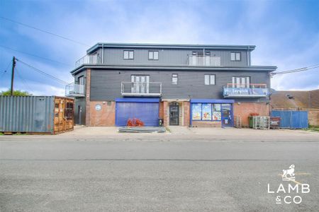 2 bedroom flat to rent - Photo 5