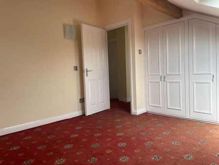 Balmoral Place, Halifax, HX1 - Photo 3