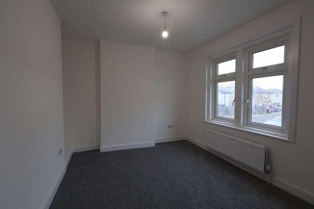 Pine Road, Bournemouth, BH9 - Photo 2