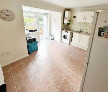 2 bedroom terraced house to rent - Photo 1