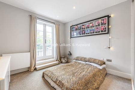 Holwood Estate Westerham Road, Keston, Kent, BR2 - Photo 2