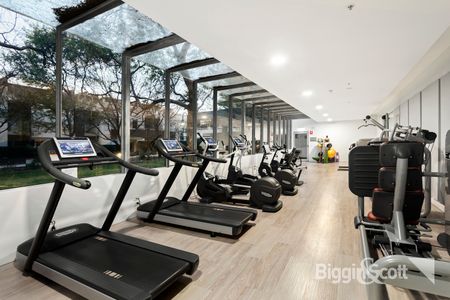 Furnished Luxury with Bay Views & Resort Amenities - Photo 5