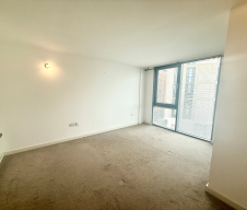 Top floor two-bedroom unfurnished apartment with both balcony and u... - Photo 6