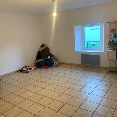 Maison mitoyenne 3 pièces à Cosnes-et-Romain - Photo 2