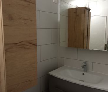 Appartement de type F2, entièrement rénové, offrant une entrée sur ... - Photo 5