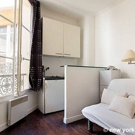 Logement à Paris, Location meublée - Photo 1