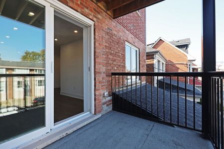 1640 Dufferin St #2 - Photo 3