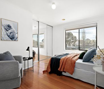 Charming 3-Bedroom Family Home with Modern Comforts and Outdoor Appeal - Photo 6