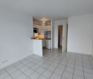 Location Appartement 2 pièces 35m² - Photo 2