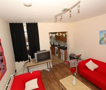 Newly refurbished 5 double bedroom house off Ecclesall Road - Photo 3